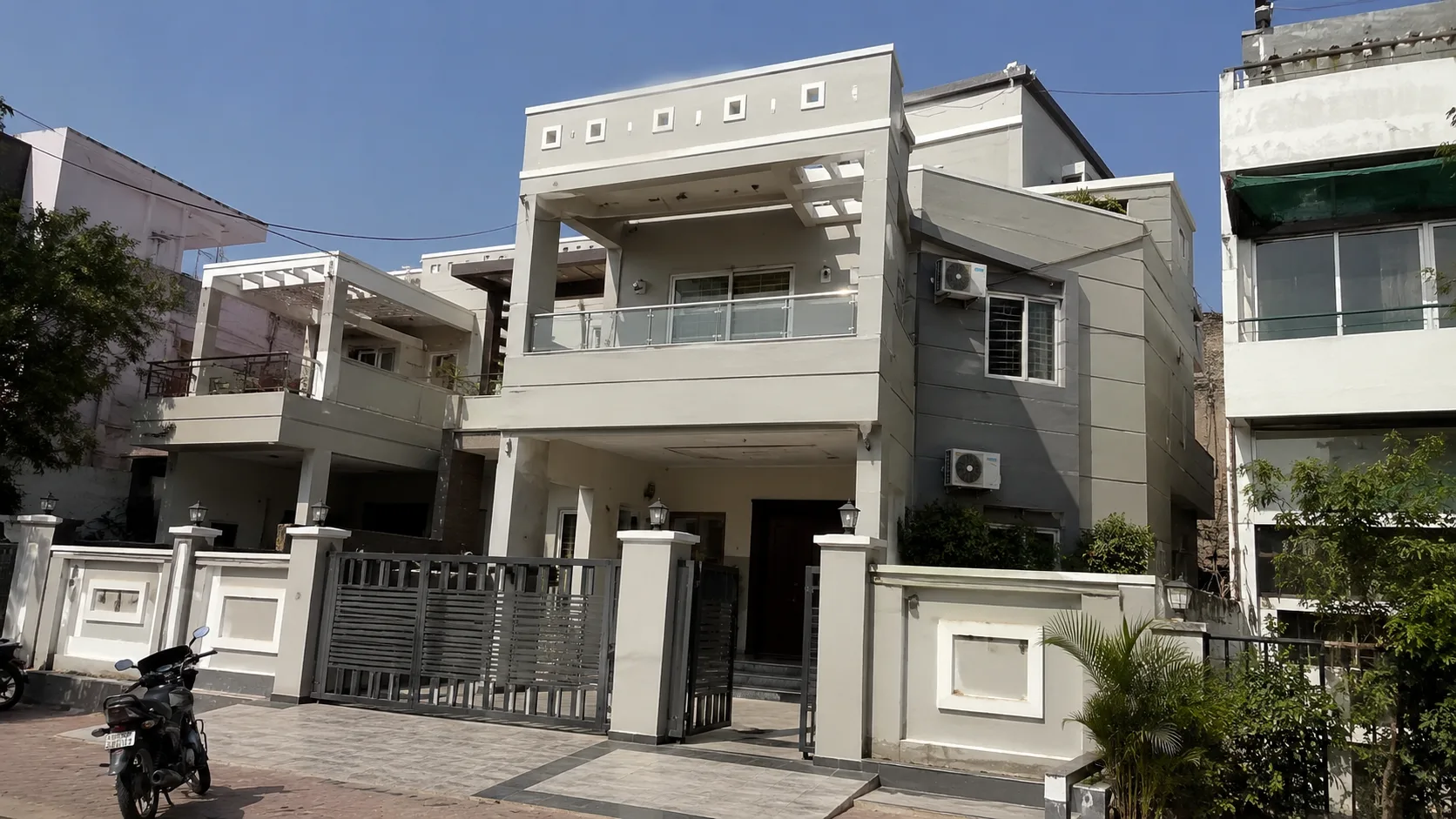 Exterior weather-proof house painting done in Phase 3B2 Mohali